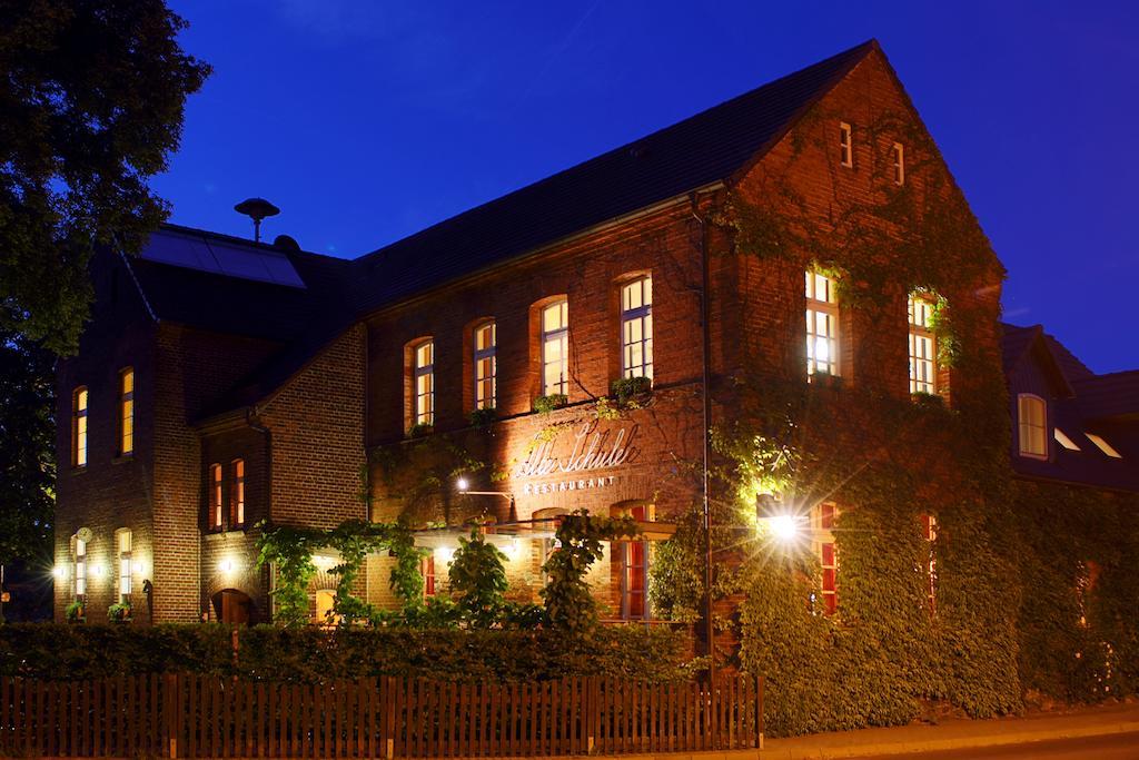 Отель Alte Schule Reichenwalde Экстерьер фото