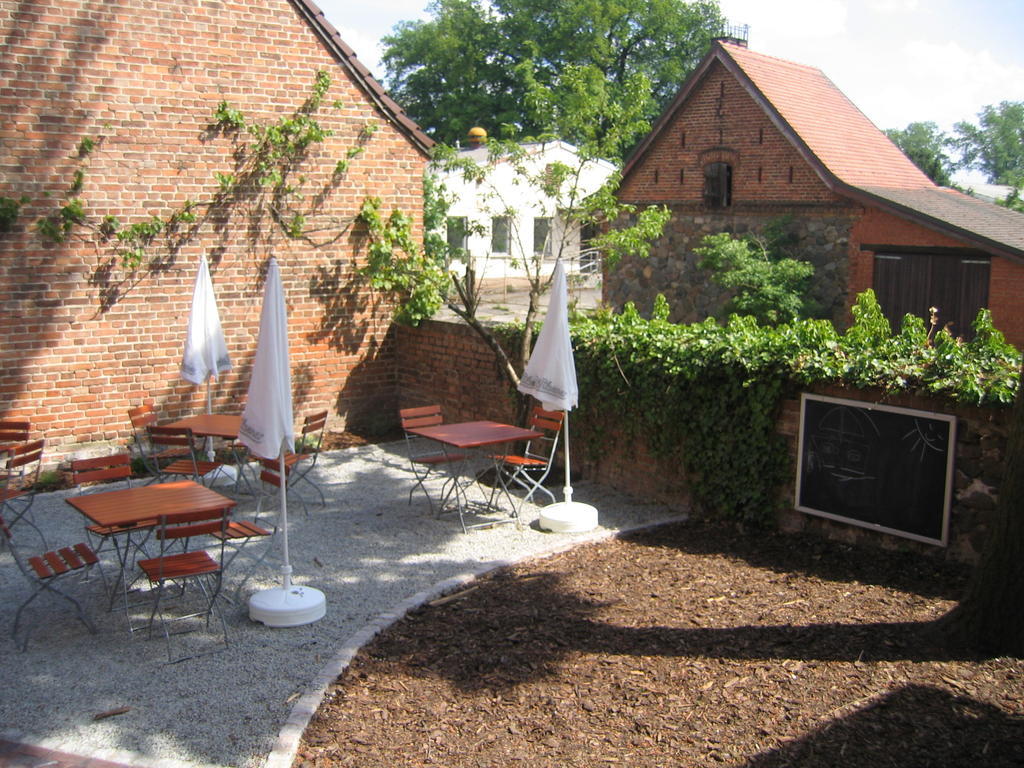 Отель Alte Schule Reichenwalde Экстерьер фото